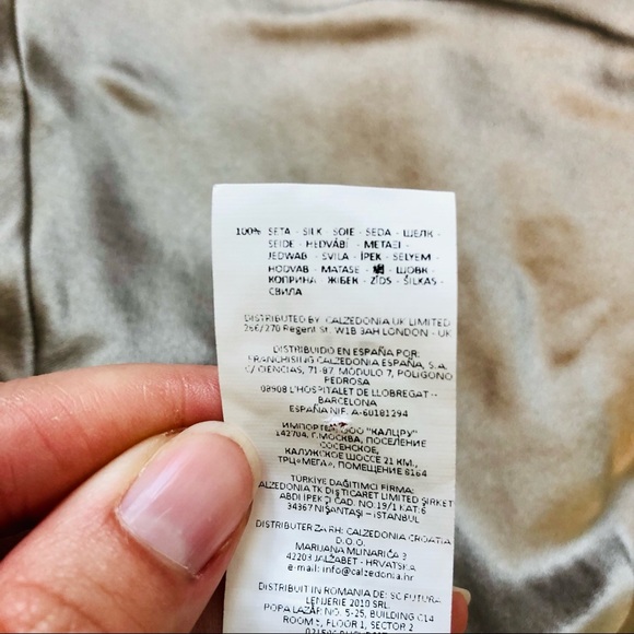 *SOLD* Intimissimi 100% Silk Satin Dust Beige V-Neck Top Lingerie - Picture 12 of 13